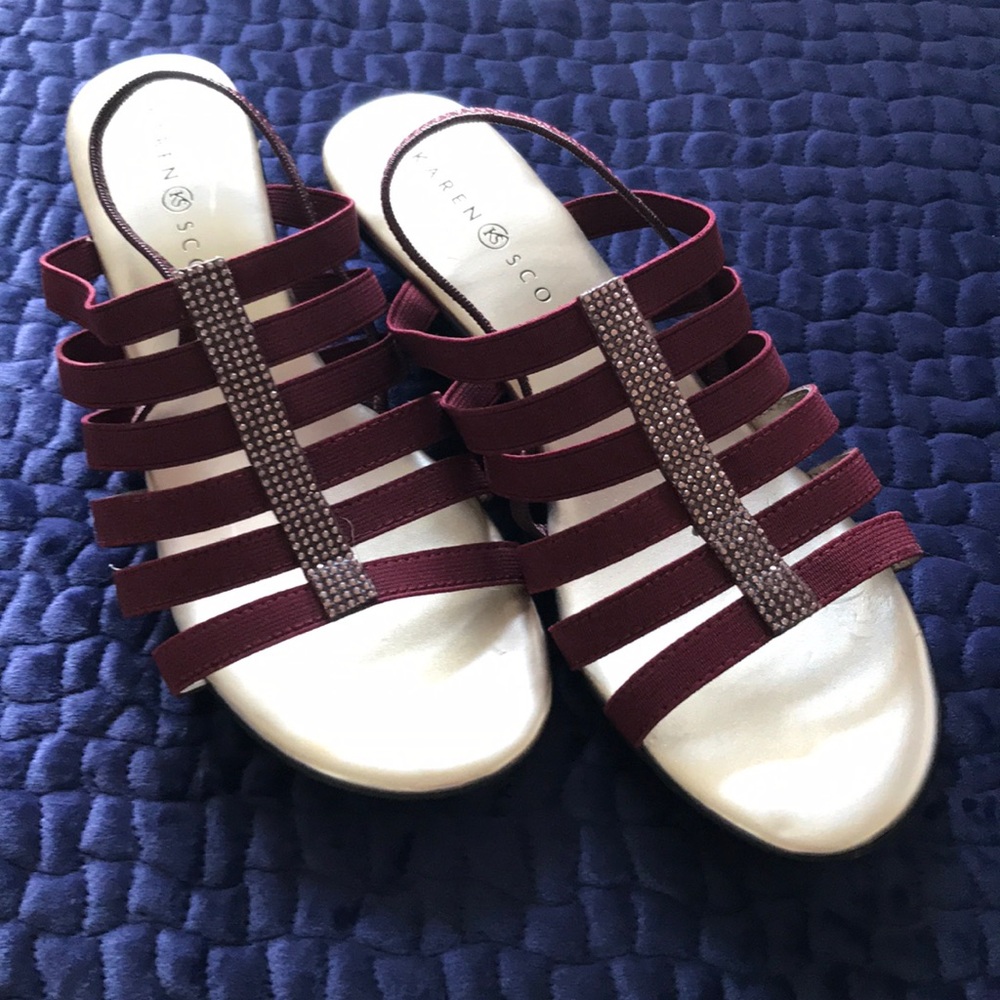 Beautiful little sandals perfect for summer
